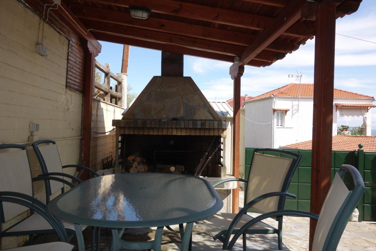 Marathos  Beach Front House With View מראה חיצוני תמונה