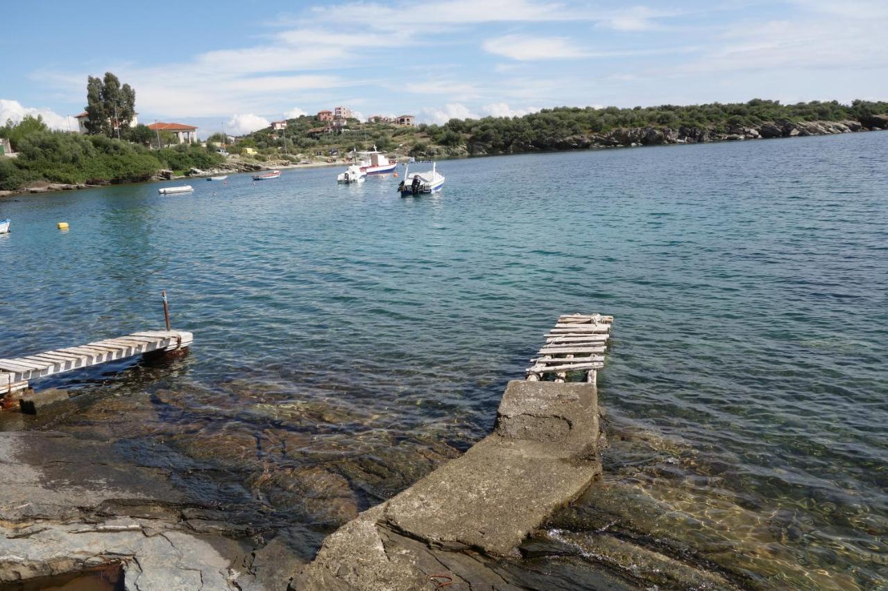 Marathos  Beach Front House With View מראה חיצוני תמונה