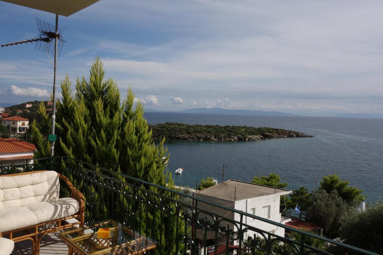 Marathos  Beach Front House With View מראה חיצוני תמונה
